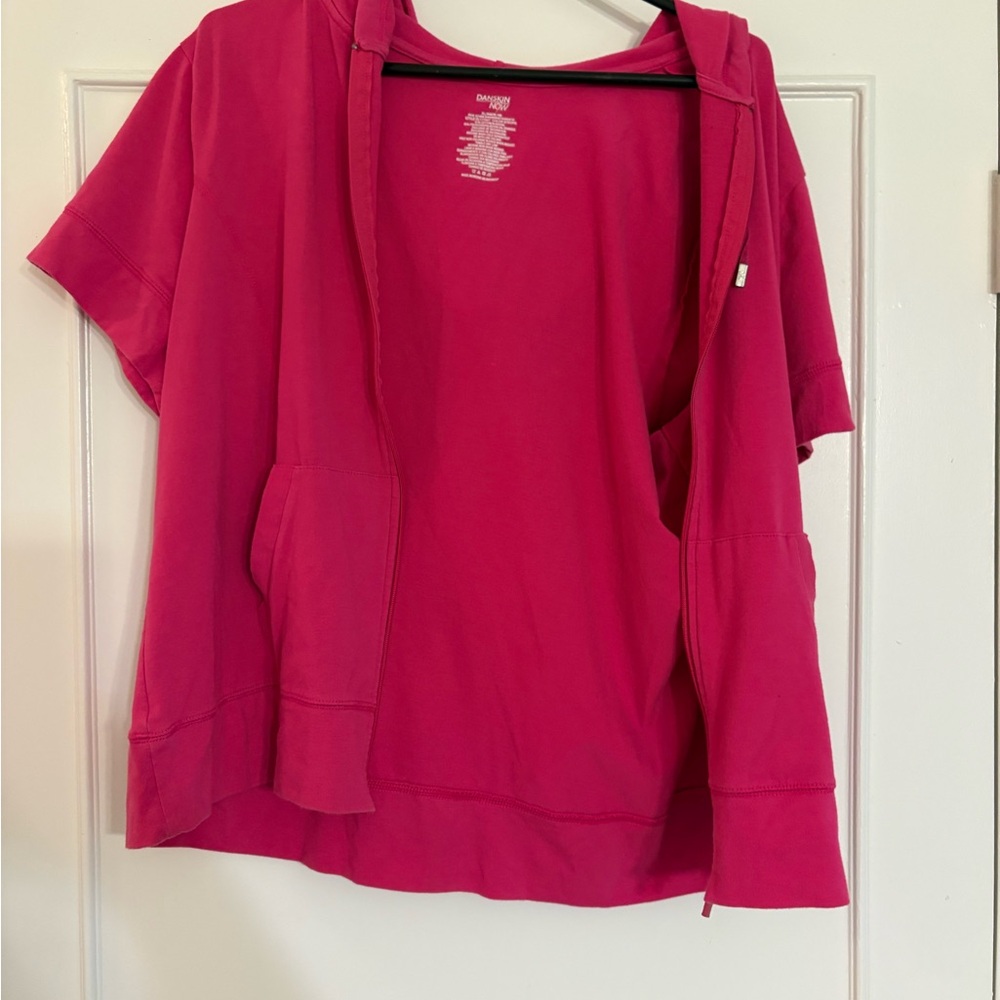 Danskin Now Fuchsia Hoodie. GUC.